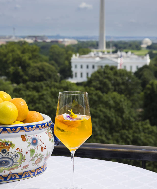 Live ‘La Dolce Vita’ at The Hay-Adams with Limited-Time “Sunset Spritz” Cocktail Pop-Up